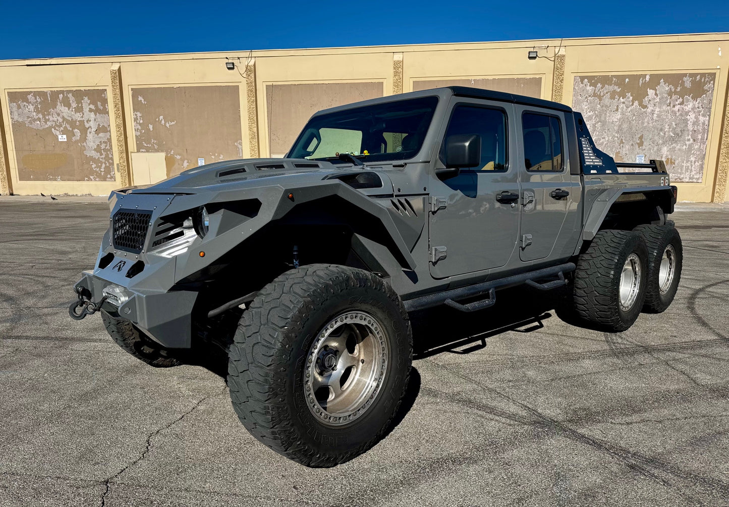 2021 JEEP GLADIATOR SPORT S 6x6! RARE