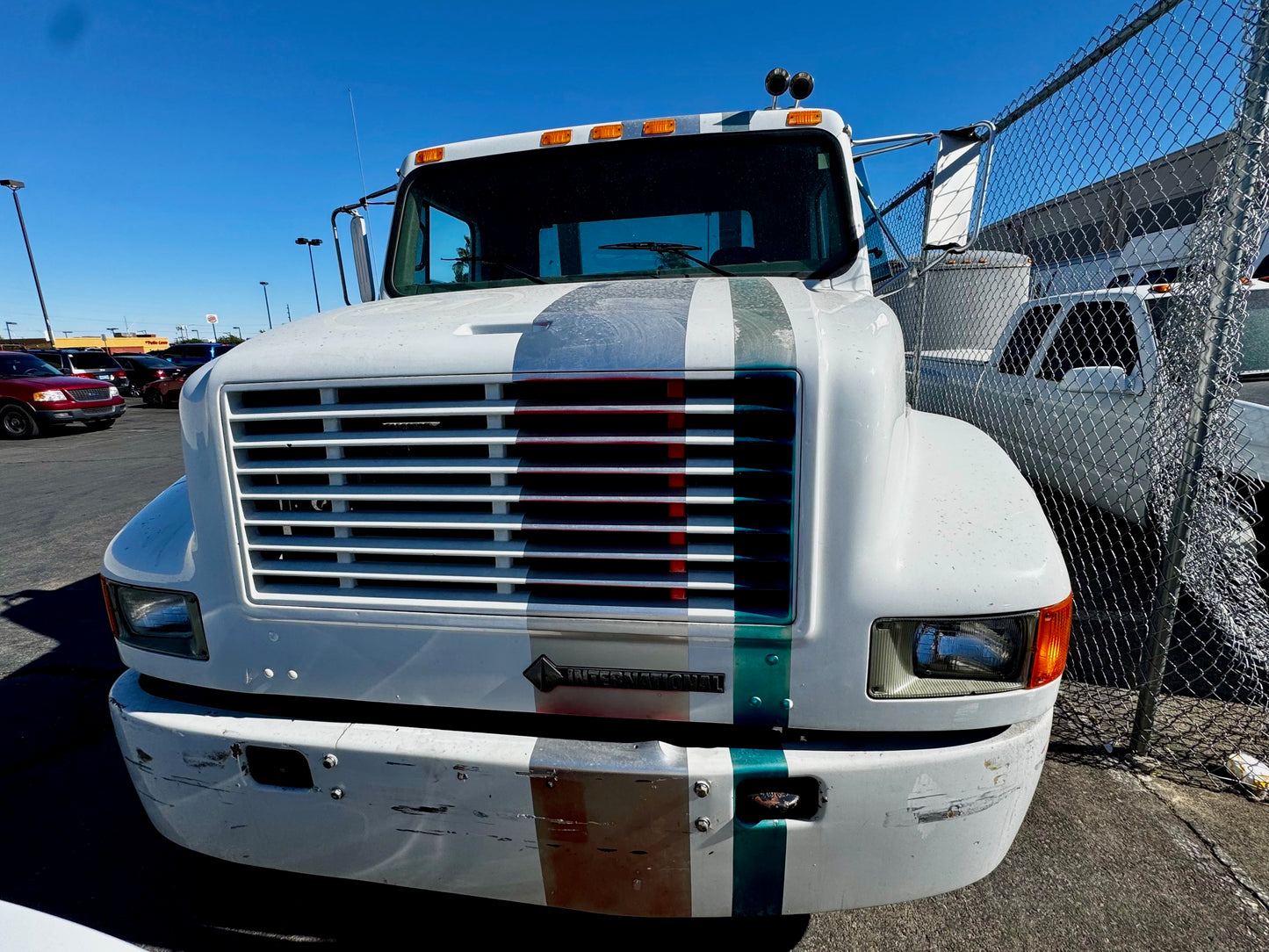 2001 International 4700 Flatbed Tow Truck